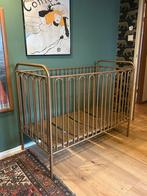 Goudkleurig aluminium ledikant, Kinderen en Baby's, Babywiegjes en Ledikanten, Ophalen of Verzenden, Gebruikt, Ledikant