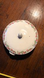 Wedgwood Rosalind schaal met deksel, Huis en Inrichting, Keuken | Servies, Ophalen, Wedgwood, Porselein, Schaal of Schalen