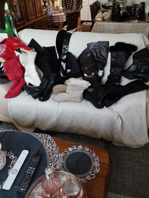 Gratis kleding en schoenen gevraagd goed doel GAZA, Kleding | Dames, Gelegenheidskleding, Zo goed als nieuw, Blauw, Ophalen of Verzenden
