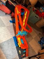 Hotwheels baan werkt met batterijen, Kinderen en Baby's, Speelgoed | Racebanen, Ophalen, Zo goed als nieuw, Elektrisch, Hot Wheels
