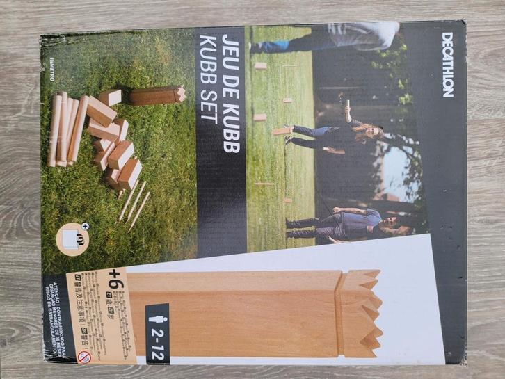Kubb Set - Decathlon - Nieuwstaat!, Hobby en Vrije tijd, Gezelschapsspellen | Bordspellen, Zo goed als nieuw, Een of twee spelers