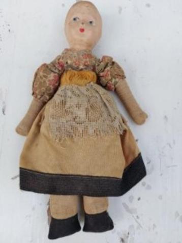 Popje, brocante, hoogte 29cm beschikbaar voor biedingen