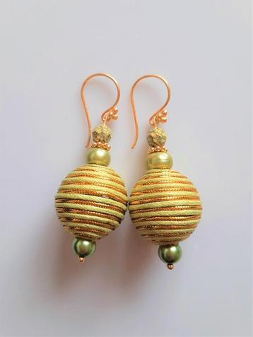 Oorbellen Soft Grass stof-glasparel-swarovski-parel goud beschikbaar voor biedingen