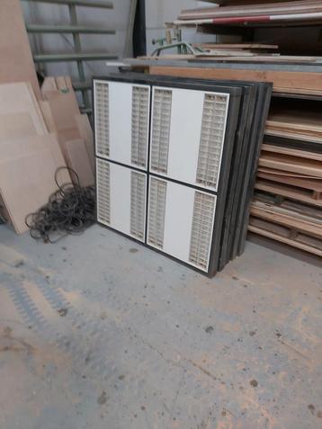 Tl bakken incl lampen  beschikbaar voor biedingen