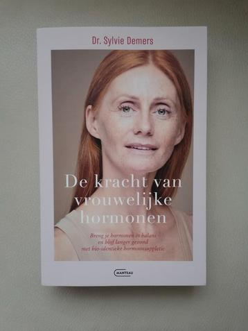 De kracht van vrouwelijke hormonen - Dr. Sylvie Demers beschikbaar voor biedingen