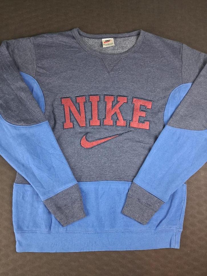 Nike Rework Sweater – Grijs/Blauw – Maat M, Kleding | Heren, Truien en Vesten, Nieuw, Maat 48/50 (M), Blauw, Ophalen of Verzenden