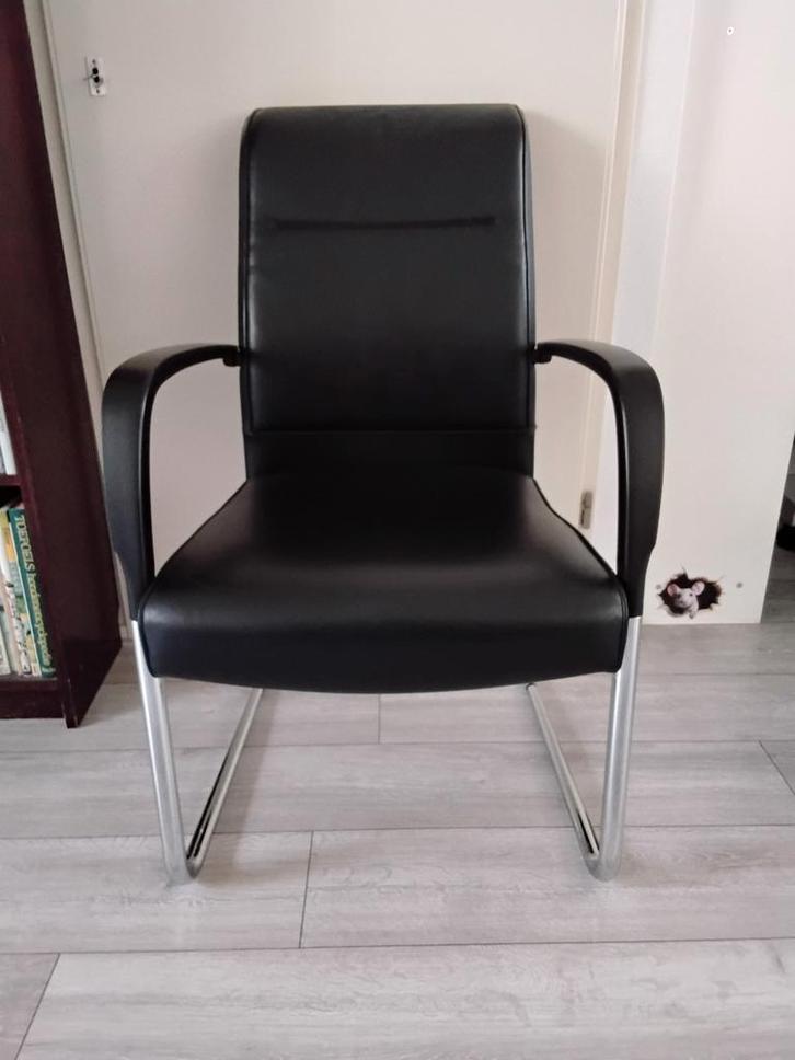 Leren sledestoel Kusch & Co vergaderstoel, Huis en Inrichting, Stoelen, Zo goed als nieuw, Eén, Leer, Zwart, Ophalen