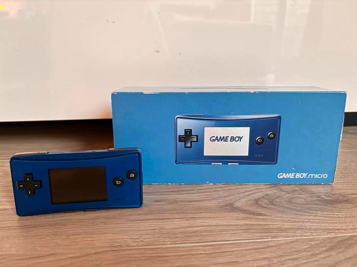 Gameboy Micro Blauw Compleet in Doos - Zeldzaam!, Spelcomputers en Games, Spelcomputers | Nintendo Game Boy, Zo goed als nieuw