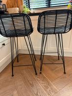 2 stuks HK Living Zwarte Rotan Barkruk, Huis en Inrichting, Ophalen, Met voetsteun, 60 tot 90 cm, Zo goed als nieuw