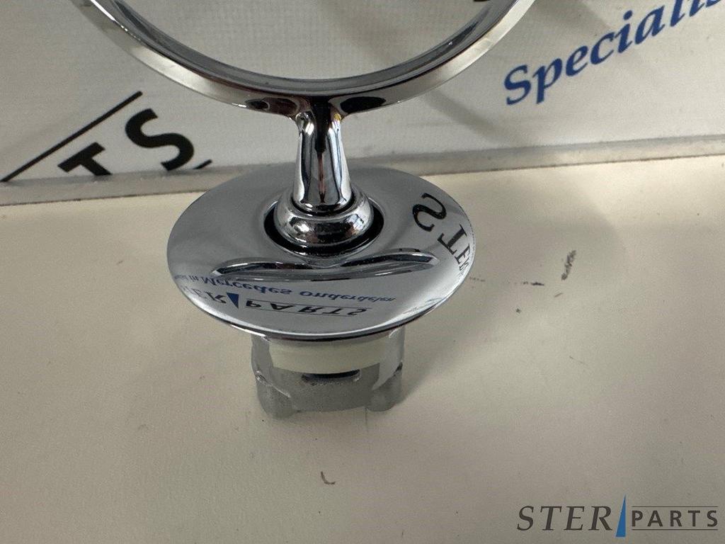 Motorkap ster Mercedes-Benz W205 / W222 A 2228101200, Auto-onderdelen, Overige Auto-onderdelen, -, Nieuw, Ophalen of Verzenden