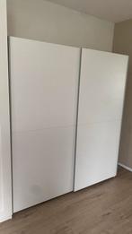 Een kleding kast met schuifdeuren, Huis en Inrichting, Ophalen, Gebruikt, 50 tot 75 cm