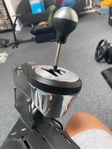 Thrustmaster th8a beschikbaar voor biedingen