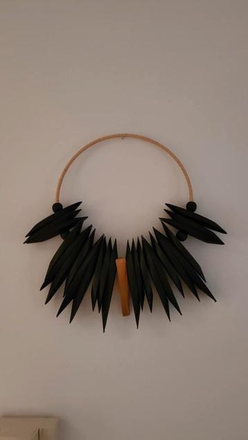 Wooden wall decoration beschikbaar voor biedingen