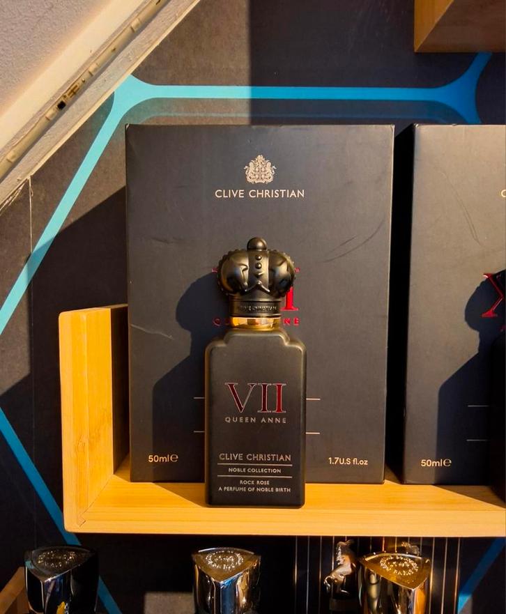 Clive Christian rock rose sample, Sieraden, Tassen en Uiterlijk, Uiterlijk | Parfum, Zo goed als nieuw, Ophalen of Verzenden
