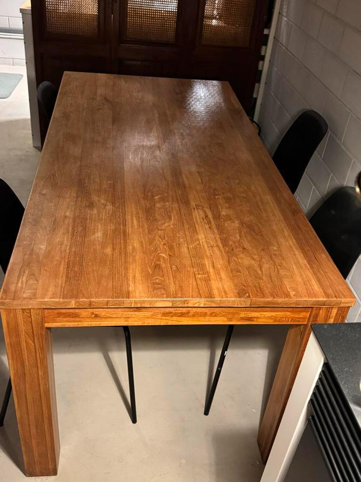 Houten Eettafel - Stevig en Stijlvol, Huis en Inrichting, Tafels | Eettafels, Gebruikt, 50 tot 100 cm, 150 tot 200 cm, Vijf personen of meer