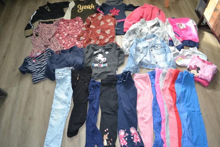 Pakket meisjeskleding 122/128, jurkjes, truien, leggings, Kinderen en Baby's, Kinderkleding | Kinder-kledingpakketten, Gebruikt