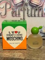 Moschino - cheap and chic l’eau miniature 4,9ml edt, Ophalen of Verzenden, Nieuw, Miniatuur, Gevuld