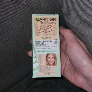 Garnier BB cream light beschikbaar voor biedingen