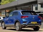 Volkswagen T-Roc 1.5 TSI AUT7 SPORT PANODAK SPORT-INT NAVI A, Auto's, 4 cilinders, 150 pk, Blauw, Origineel Nederlands