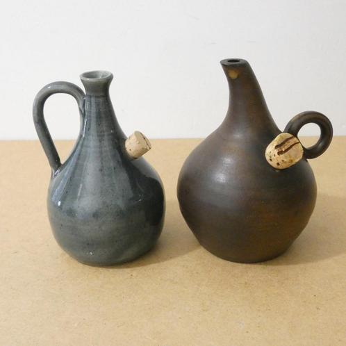 2x kannetje of olielampje [880], Antiek en Kunst, Antiek | Keramiek en Aardewerk, Ophalen