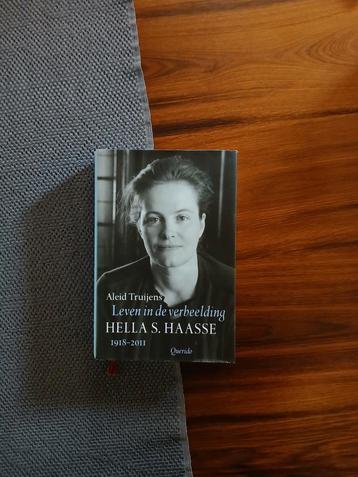 Hella S. Haasse - Aleid Truijens beschikbaar voor biedingen
