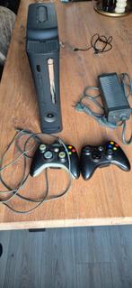 Xbox 360 met 200gb harde schijf 2 controllers en 27 spellen, Spelcomputers en Games, Spelcomputers | Xbox 360, Ophalen, Gebruikt