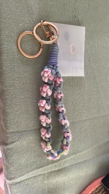 New Telephone cord bracelet - 3 beschikbaar voor biedingen