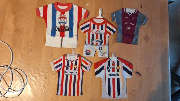 5 minikits minishirtjes Willem II, Verzamelen, Sportartikelen en Voetbal, Gebruikt, Boek of Tijdschrift, Willem II, Ophalen of Verzenden