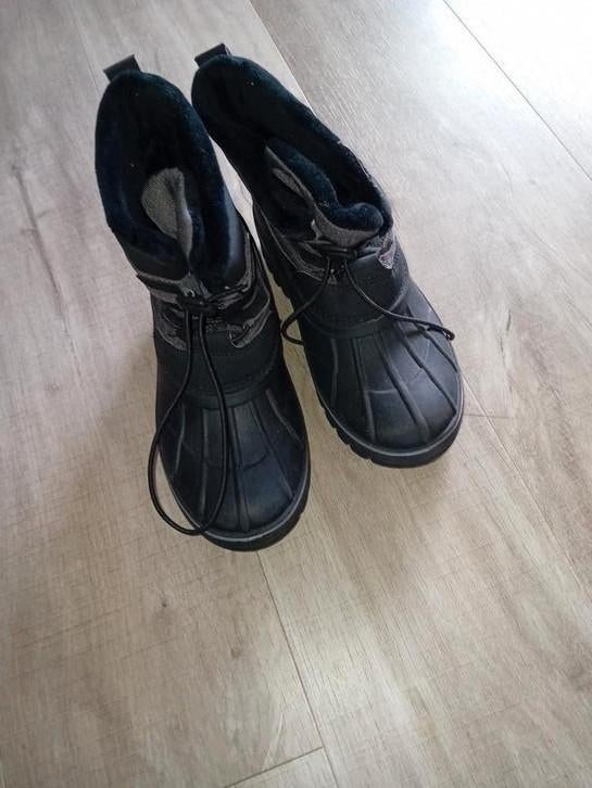 Zgan snowboots maat 36/37, Ophalen of Verzenden, Zo goed als nieuw, Jongen of Meisje, Laarzen
