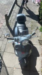Vespa scooter elektrisch voor kinderen, Fietsen en Brommers, Ophalen, Zo goed als nieuw, Elektrisch