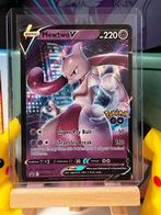 Mewtwo V - Pokémon GO - SWSH223, Ophalen of Verzenden, Zo goed als nieuw, Losse kaart