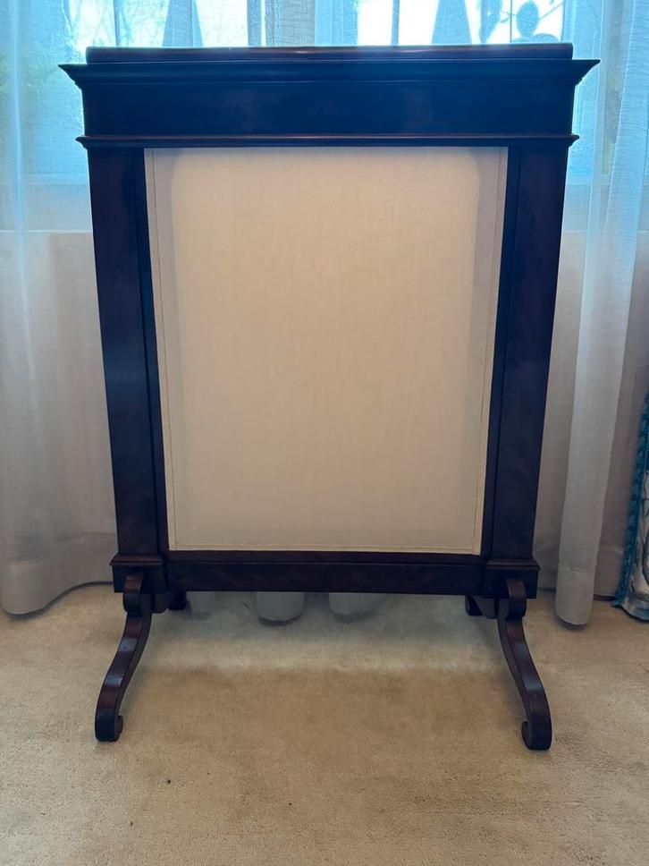 Vrijstaand Mahonie haardscherm in Empire stijl, Antiek en Kunst, Antiek | Overige Antiek, Ophalen