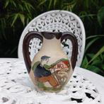 Handbeschilderd vaasje van Gaïtaud.R Grès L`art Basque, Ophalen of Verzenden