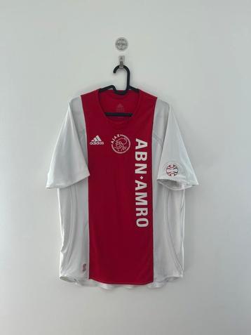 Voetbalshirt Ajax maat L beschikbaar voor biedingen