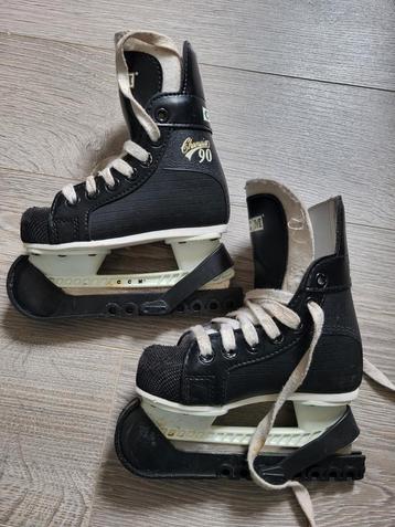 Kinder Hockey schaatsen - Merk CCM - Mt 22  beschikbaar voor biedingen