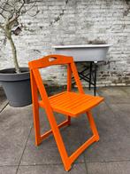 Klapstoel oranje hout vintage, Huis en Inrichting, Stoelen, Gebruikt, Eén, Hout, Ophalen