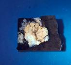 Calciet, Bariet - Hasbergen, Duitsland (UV LW), Ophalen of Verzenden, Mineraal