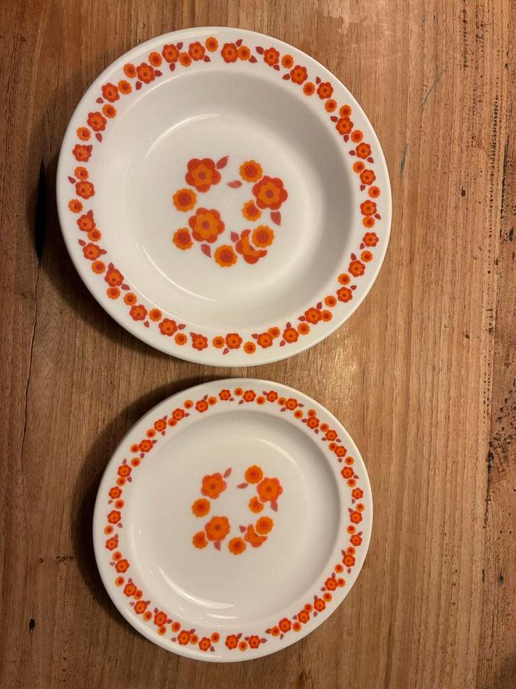 Arcopal Lotus Borden Set - 6 stuks, Huis en Inrichting, Keuken | Servies, Gebruikt, Bord(en), Overige stijlen, Glas, Ophalen of Verzenden