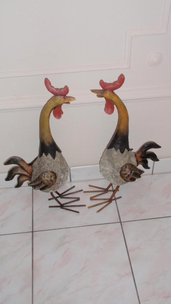 Paar leuke decoratieve kunsthars kippen groot, Tuin en Terras, Tuinbeelden, Zo goed als nieuw, Dierenbeeld, Kunststof, Ophalen of Verzenden