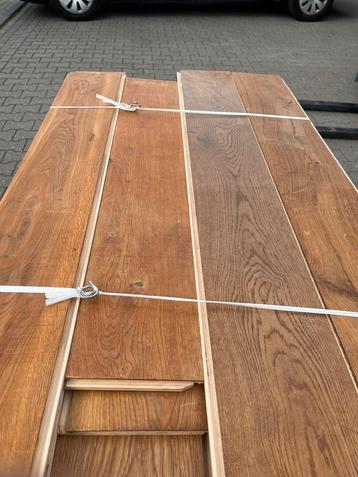 40 m2 eiken multivloer . 18. Cm breed 18 mm dik toplaag 3mm beschikbaar voor biedingen