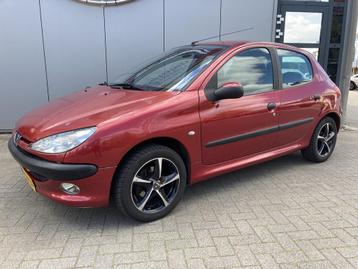 Peugeot 206 1.4 Gentry Airco | Trekhaak | 5 drs | Elektrisch beschikbaar voor biedingen