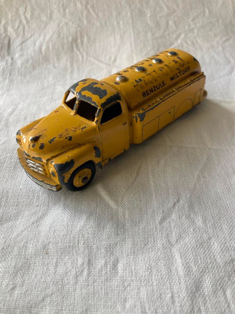 Dinky Toys Studebaker Tankwagen National Benzole 443, Ophalen of Verzenden, Gebruikt, Overige typen