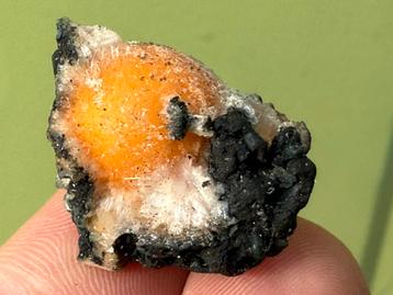 Zeldzame Thomsoniet Zeoliet mineralen beschikbaar voor biedingen