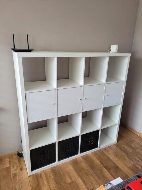 Ikea Kallax kast 147x147  met bakken en deurtjes, Huis en Inrichting, Kasten | Boekenkasten, Gebruikt, 100 tot 150 cm, 100 tot 150 cm