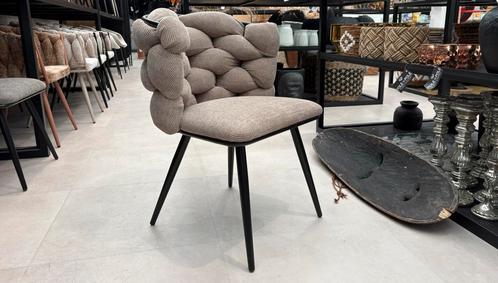 Rock Chair bruin - Tijdelijk 149,99 per stuk!, Huis en Inrichting, Stoelen, Nieuw, Vijf, Zes of meer stoelen, Stof, Bruin, Ophalen of Verzenden