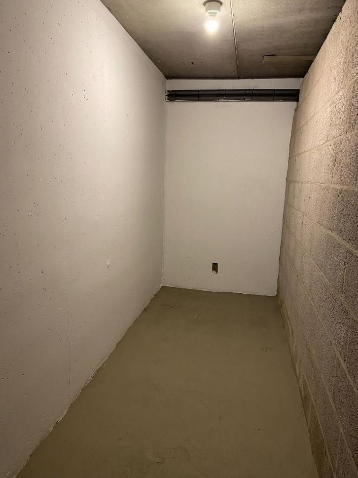 Berging/Opslag 8m2 te huur centrum Rotterdam, Diensten en Vakmensen, Verhuizers en Opslag, Opslag