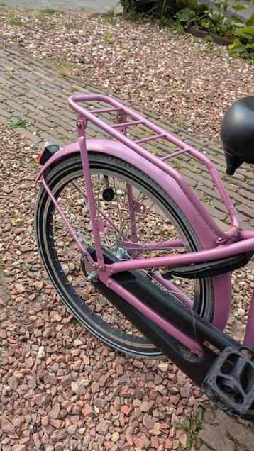 Mooie roze Alpina meisjes fiets - 22 inch beschikbaar voor biedingen