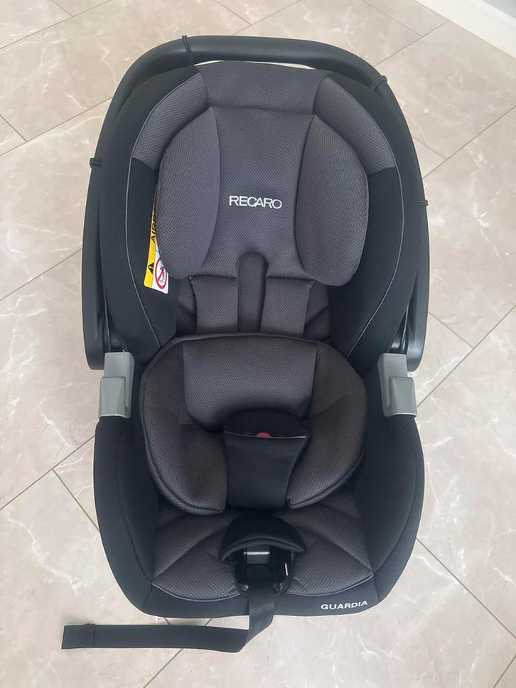 RECARO Maxi-Cosi Autostoel met adapter, Kinderen en Baby's, Autostoeltjes, Nieuw, Maxi-Cosi, 0 t/m 13 kg, Autogordel, Zijbescherming