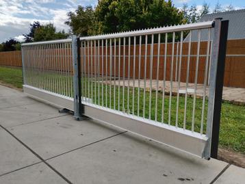 Vrijdragende Elektrische Aluminium Schuifpoort 600x200 Nieuw beschikbaar voor biedingen