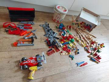 Speelgoed-gereedschap-bouwstenen-Demonteerbare racewagen beschikbaar voor biedingen